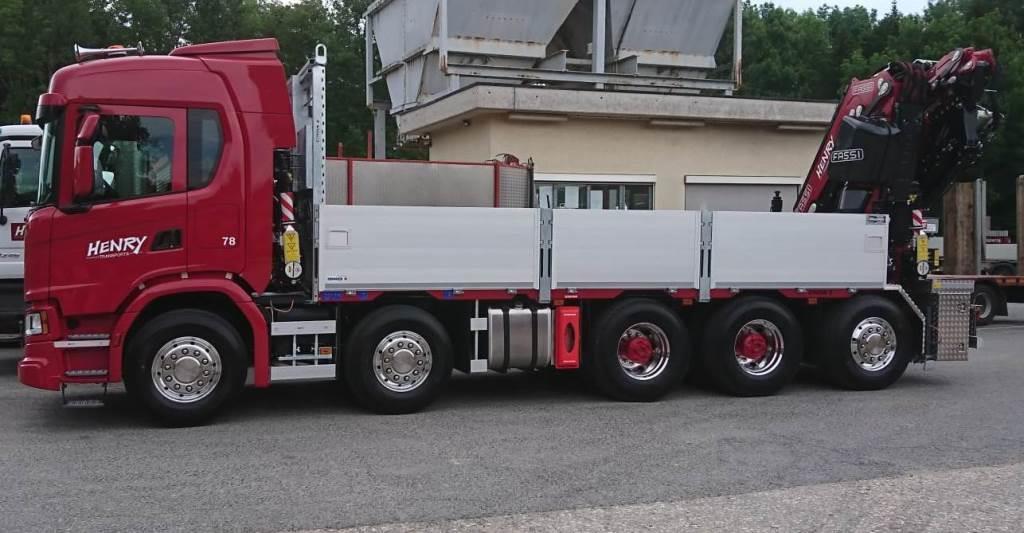 Camions-grues de 12 à 99 t/m - Henry Transports SA - Henry Transports SA -  Transport de machines - Ecublens VD - Lausanne vaud
